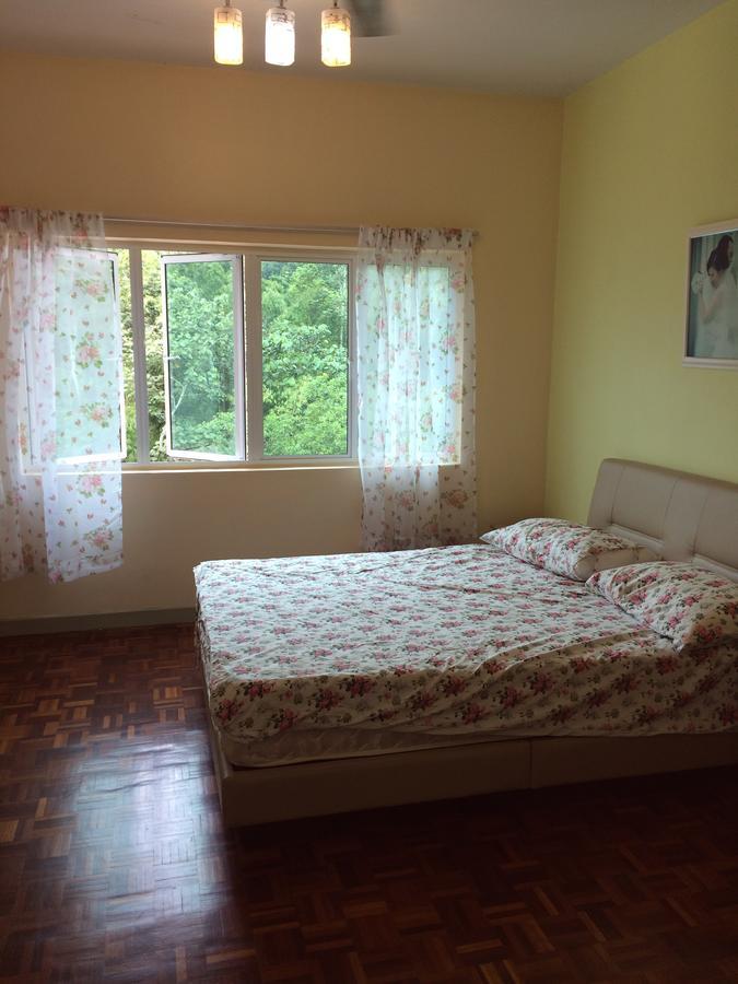 Selesa Hillhomes Cosy House